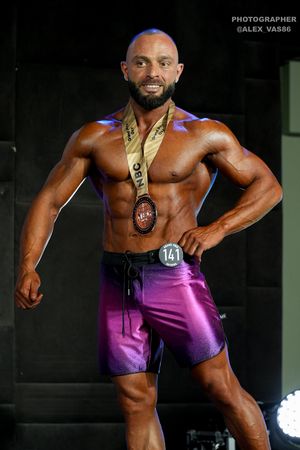 MEN'S PHYSIQUE 174